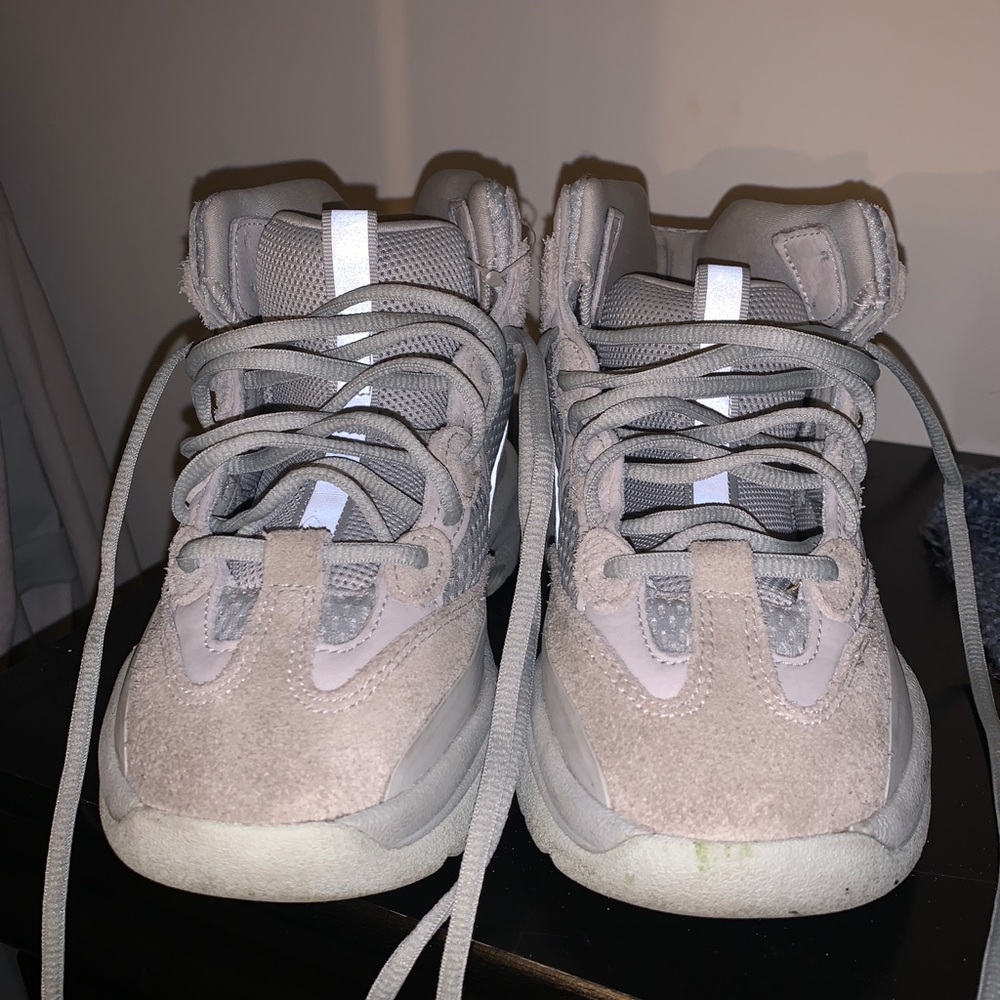 Adidas Yeezy Boots Desert Salt